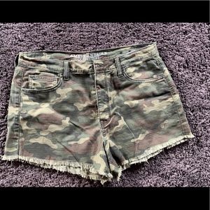 American Eagle high rise festival camo shorts 12